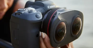 Canon 3D VR Lens